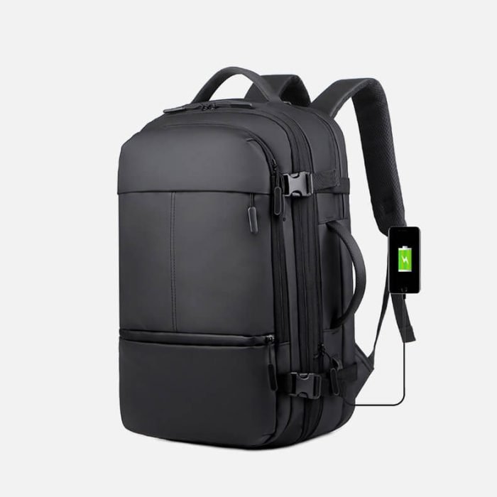 B014 Larger capacity business laptop backpack