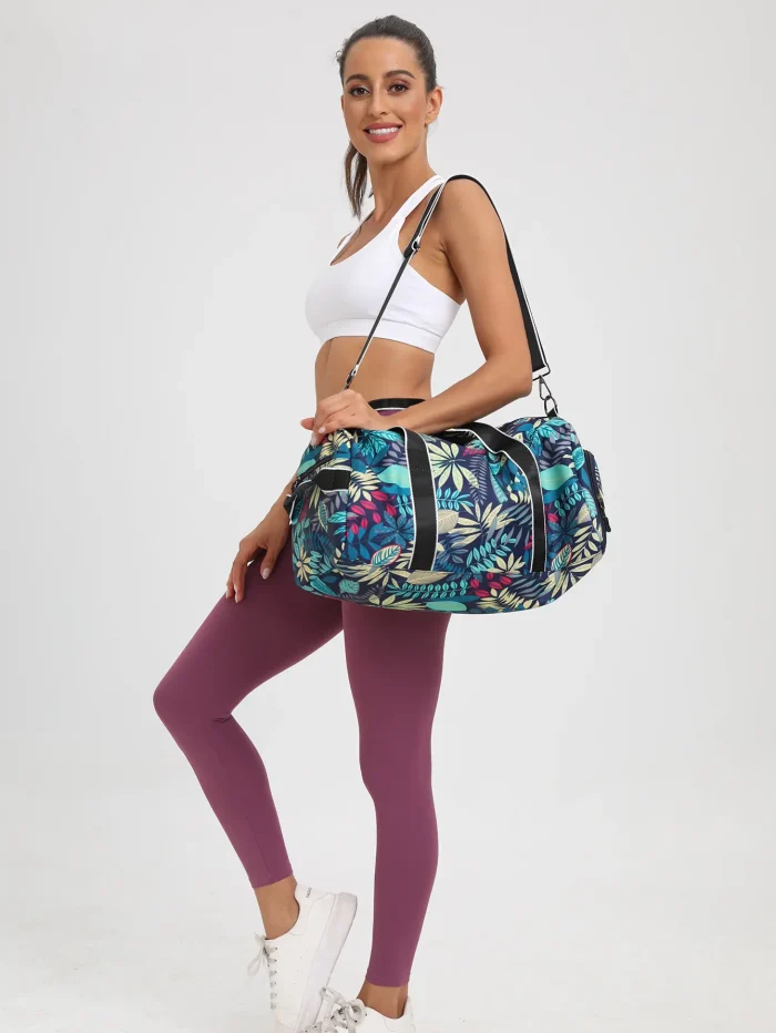 M31 Weekend Getaway Bag With Shoe and Wet Clothes Compartments - Image 8